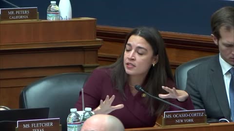 AOC: Elon Musk is not a scientist, he is not an engineer. He is a billionaire con man