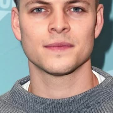 Vikings star trades axe for awkwardness! Alex Høgh Andersen Funny Sarcastic News
