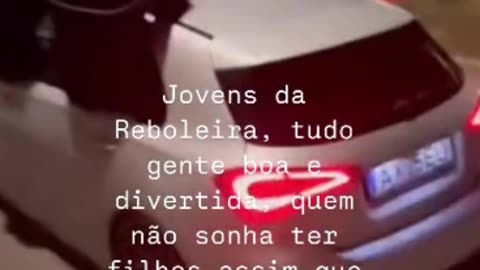 Reboleira - Africanos desfilam com caçadeiras. ACORDA PORTUGAL