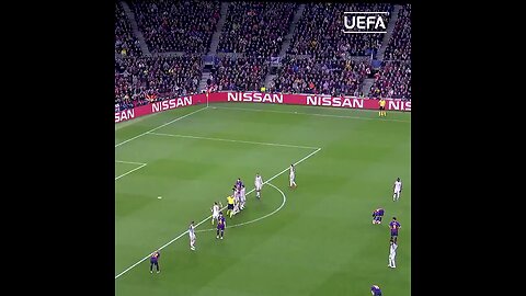 Messi's freekick against Liverpool 🎯