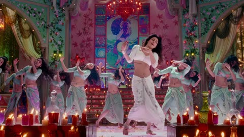 Priyanka Chopra Hot Song - Ram Chahe Leela