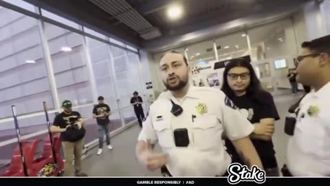 Child Predator Defended by Mall Cops for Trying to Meet a Little Girl!