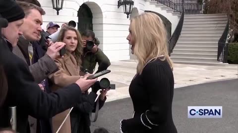 🚩 Karoline Leavitt: UKRAINE WAR COULD END THIS WEEK