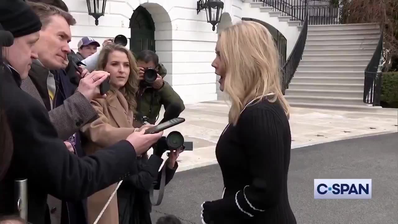 🚩 Karoline Leavitt: UKRAINE WAR COULD END THIS WEEK