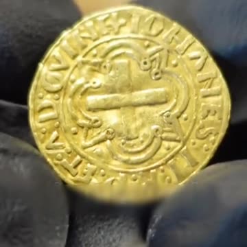 He_found_$12_Million_worth_of_gold_coins_while_plumbing