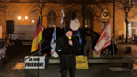 Greifswald - Jens -Eröffnung der Kundgebung und seiner Rede 10-03-2025