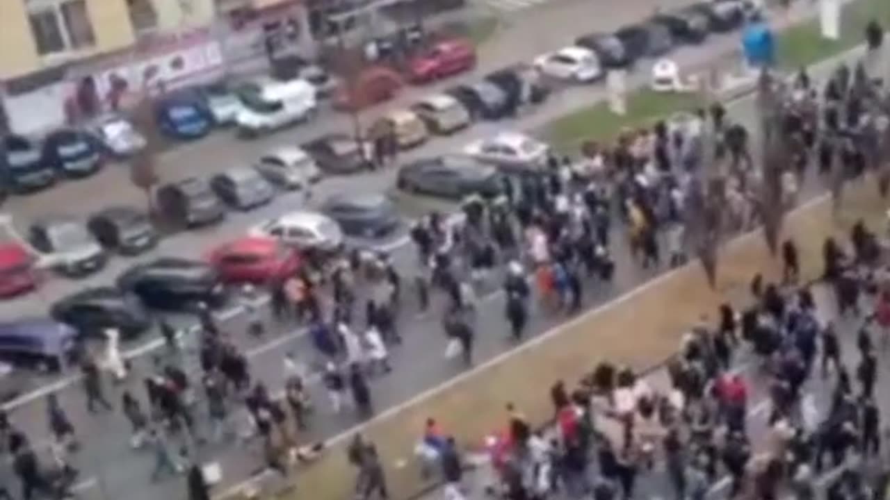 ПРОТЕСТИТЕ В НОВИ САД