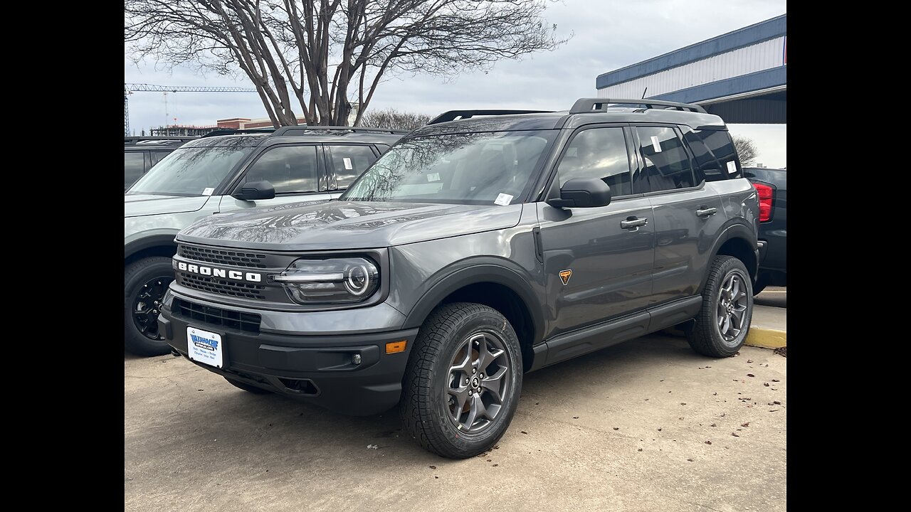 Audrey with Waxahachie Ford - 2024 Bronco Sport Badlands 4x4, Carbonized Gray/Ebony Roast