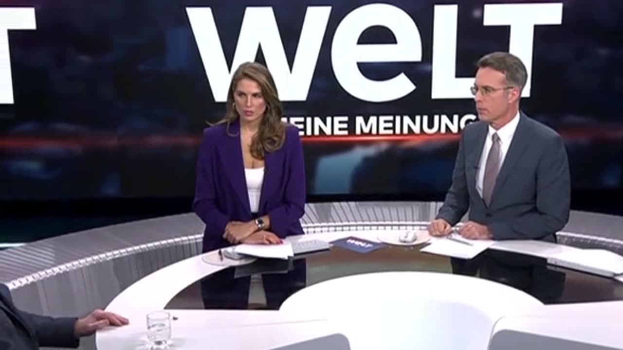 Der Film geht nicht mehr lange die Wände kommen näher.