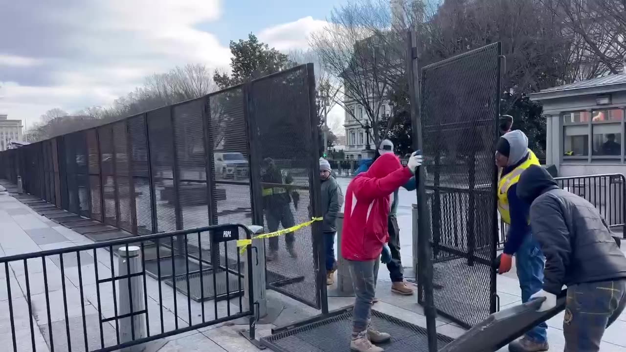 The White House installs scale-proof fencing ahead of President Trump’s