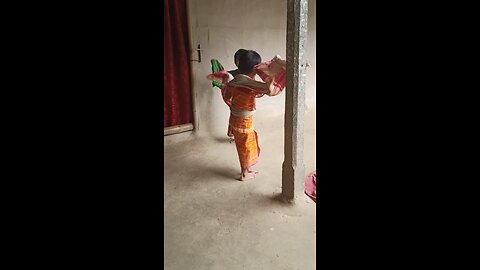 Little kids dancing