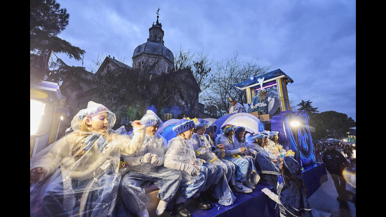 Sus majestades los Reyes Magos de Oriente llegan raudos a su cita en España