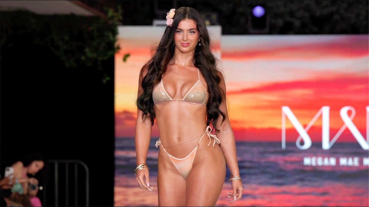 Diana Lapo’s Graceful 4K Slow Motion Walk | Megan Mae 2024 Miami Swim Week – The Shows