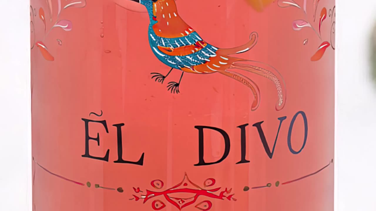 Sip in style with this stunning El Divo glass! #UniqueGlass #DrinkInStyle
