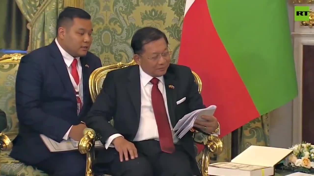 Myanmar Prime Minister gifts Russian President Putin a book of ancient prophecy