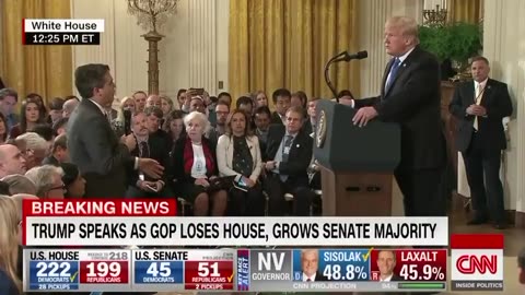 Jim-Acosta della CNN chiede il boicottaggio mediatico di Trump