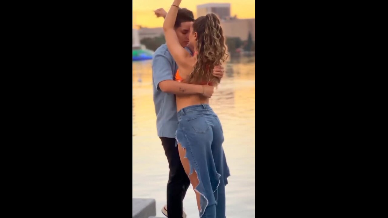 Just classy dancing. Very nice.