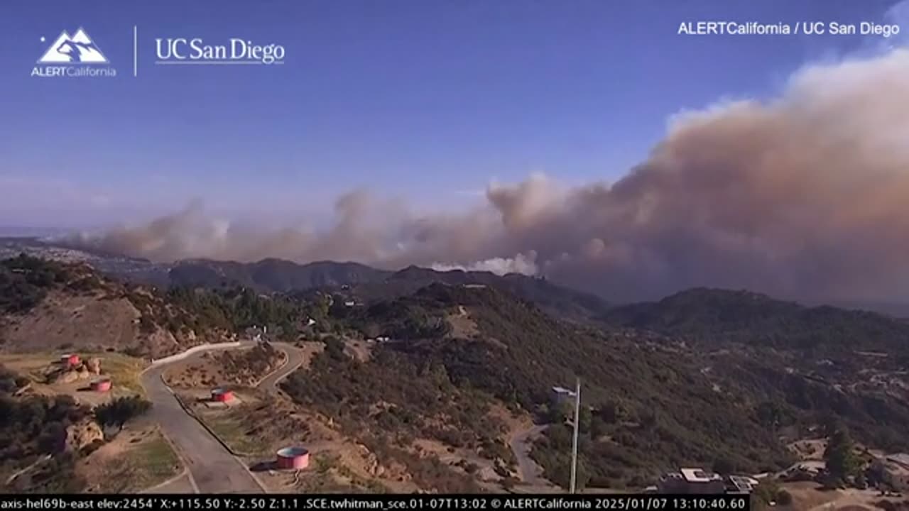 Timelapse footage captures explosive growth of Palisades wildfire