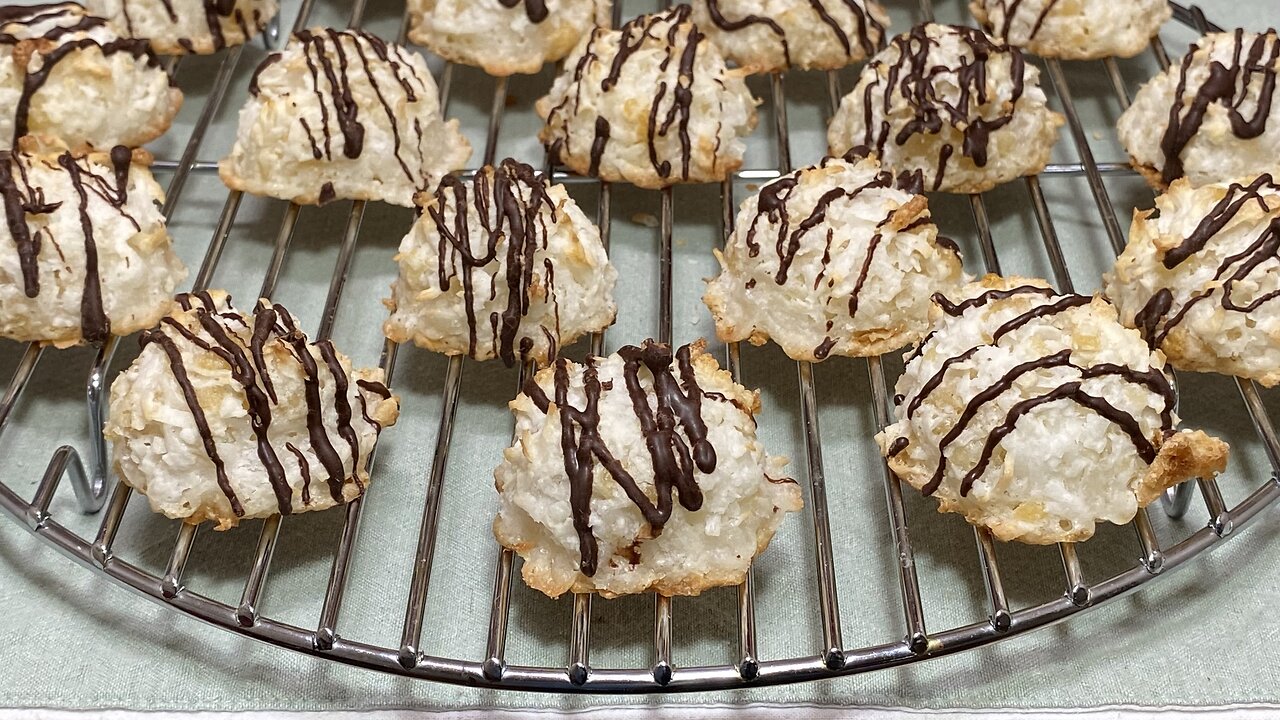 5-Ingredient Coconut Almond Macaroons are Dairy Free & Gluten Free