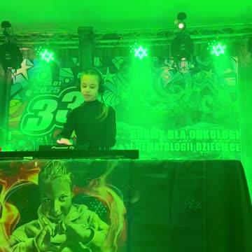 Retro Vibes, Modern Mix: London Party Throwback! #oldvibes #newmix #retro #london