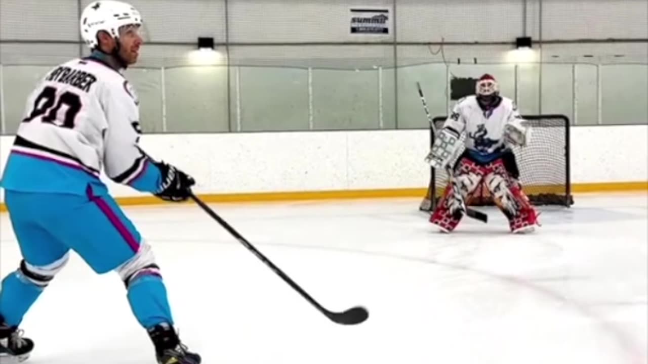 🏒 Pavel Barber