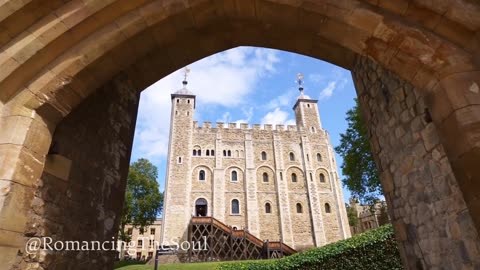 Relax Like Kings and Queens👑🌙- Breathtaking Castlescapes and Soft, Dark Ambience for Sleep and Study