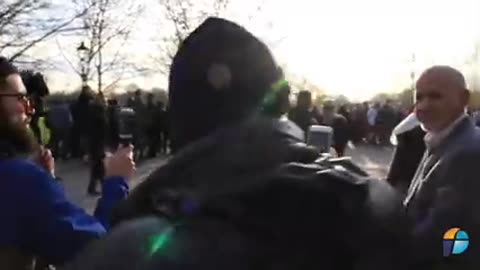 CONVERT FROM ISLAM IS ATTACKED AT SPEAKERS' CORNER