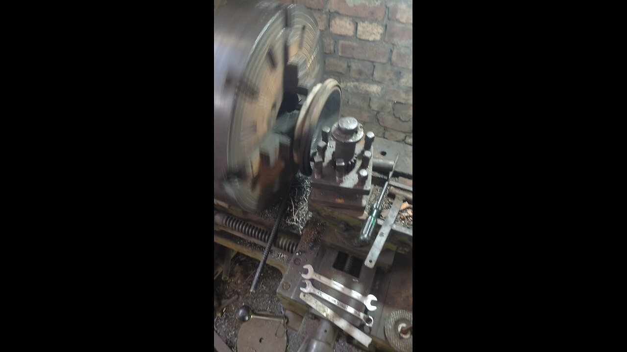 Lathe machinery