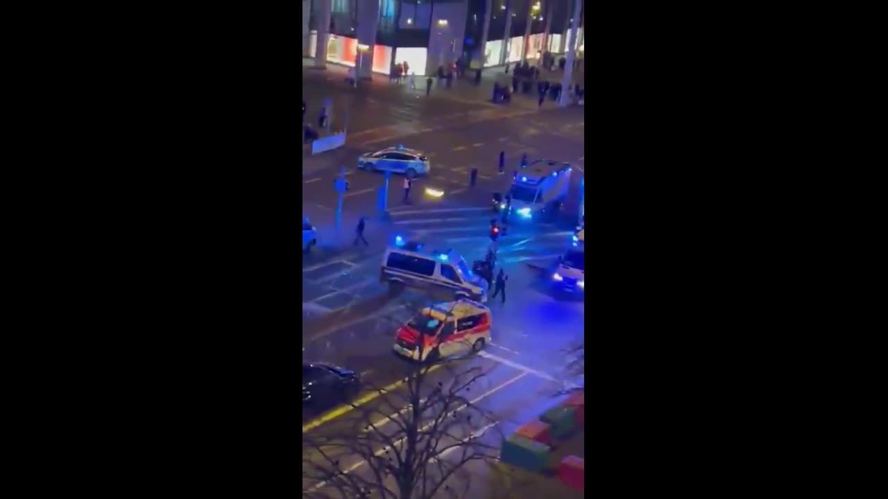 6 people shot after 3 suspects opened fire at Piper Arms in Scarborough