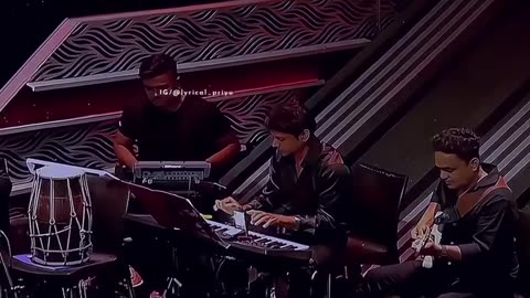 Shreya Ghoshal singing Angaro ka Amber #rells #viralvideo