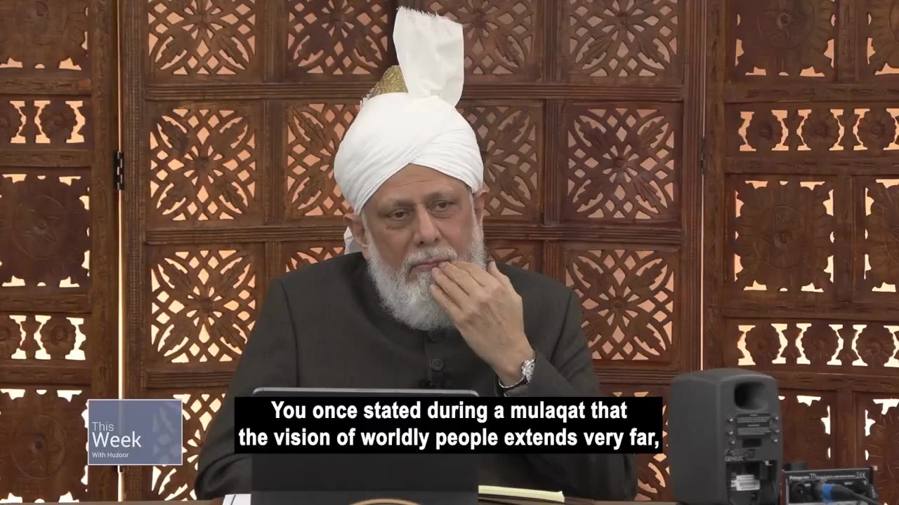 What Guidance Does Huzoor Give on Long-Term Planning For the Ahmadiyya Jama'at?