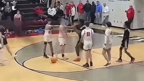 Georgia Police Investigating Degenerate High School Player Who Brutally Knocks Out Rival During Game