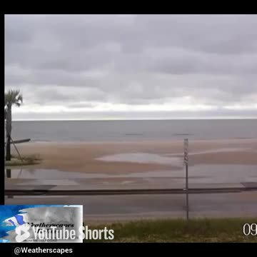 Hurricane Francine feeder bands 9_12_2024 Bay St. Louis, MS - shorts