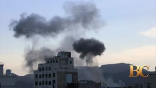 U.S. strikes Houthi targets in Yemen after American warships attacked