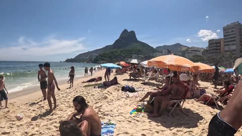 TOO HOT TO HANDLE 😍 Rio’s SPICIEST BEACH🔥