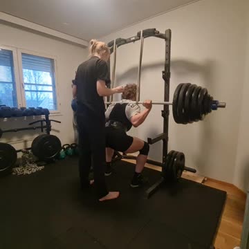 Squat with bands and wraps 222,5kg