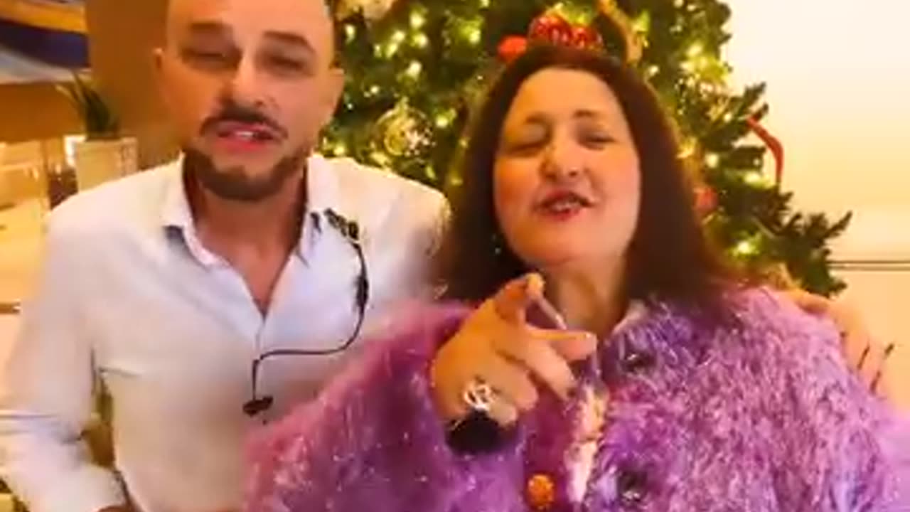 Parashqevia na uron Krishtlindjet në shqip