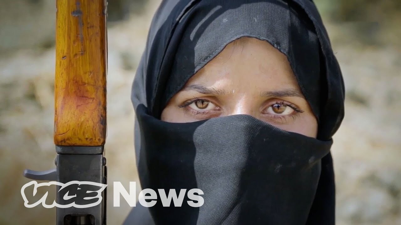 The Terrorist-Fighting Female Commandos of Pakistan - Woman with Gloria Steinem