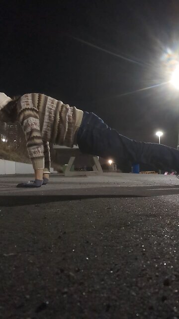 Doing spiderman pushups