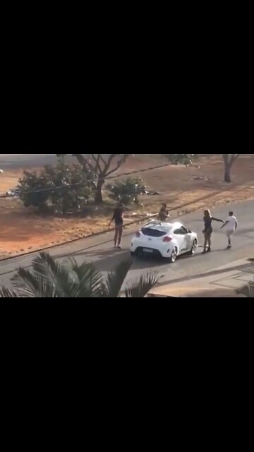 Two Men Beat Up Two Hookers Who Were Actually Men But Didn't Tell Them