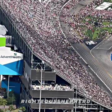 President TRUMP Flies Into DAYTONA🔥