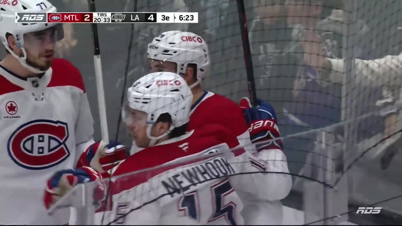 Canadiens Montréal - Tir précis de Mailloux! Logan gets one back! #GoHabsGo