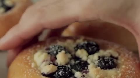 Blueberry Cream Cheese Bread, Cream Cheese Buns #shorts #cooking