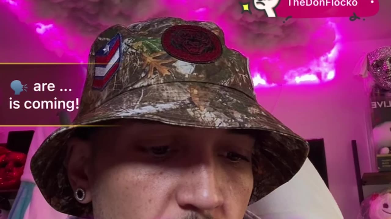 Flocko talks to Moet who claims she's high AF-comments acting up in the box 12/31/24 #bigoclipandsip