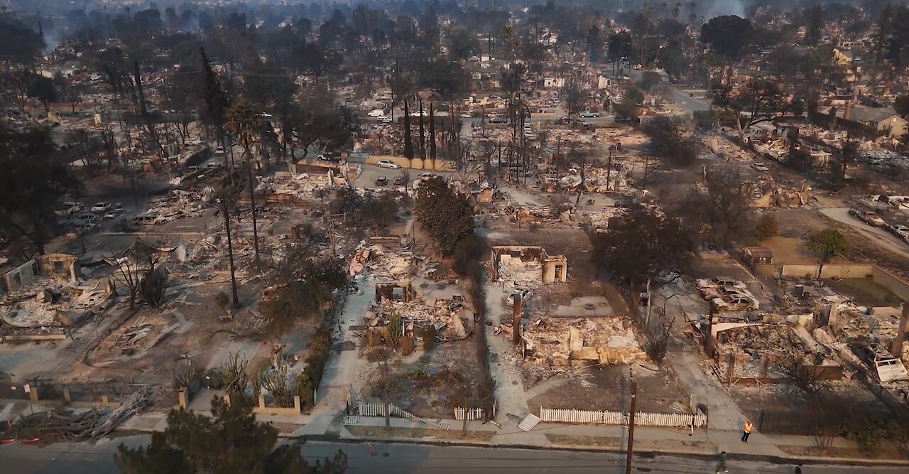 California on Fire: Uncovering the Real Reasons Behind the Devastating Wildfires 🔥