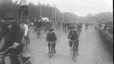 Cycling to the Fair: Mass Bike Ride to the 1915 Panama-Pacific Exposition