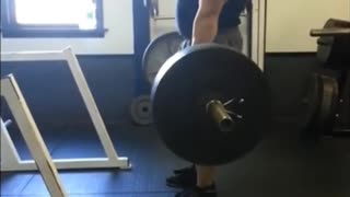 Deadlifting 415x16