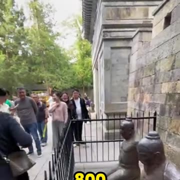 800 Years of Slaps! The Most Hated Statue in China!