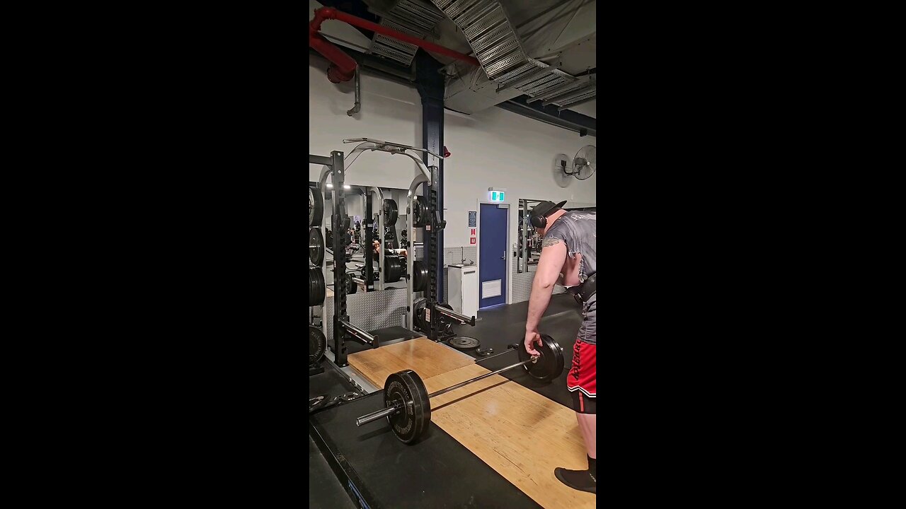 I finally locked out 80kgs above my head !
