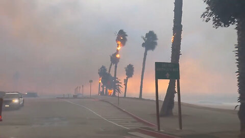 The Palisades Fire Has Jumped The Pacific Coast Highway